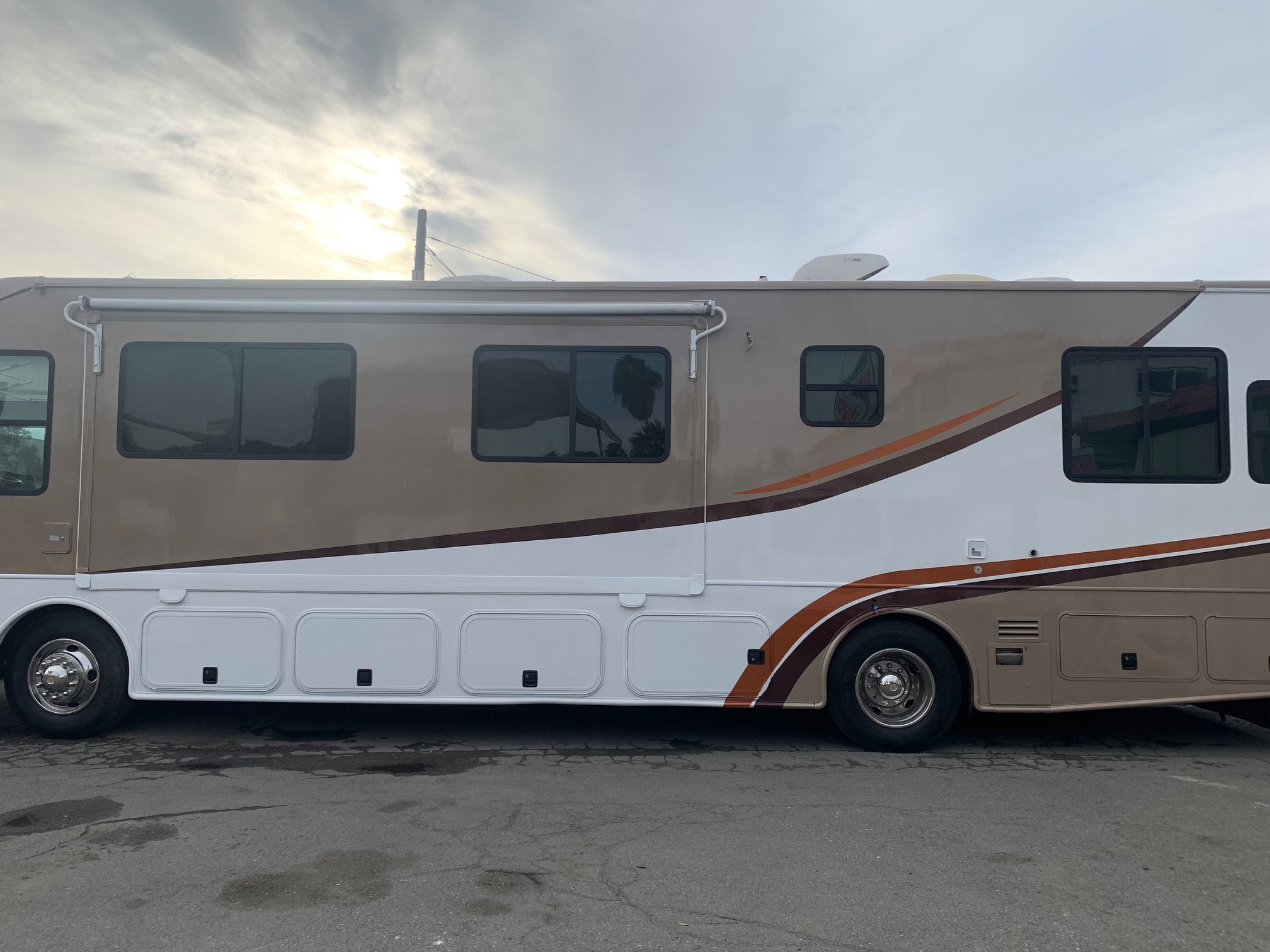 Picture of finished Custom RV Repaint