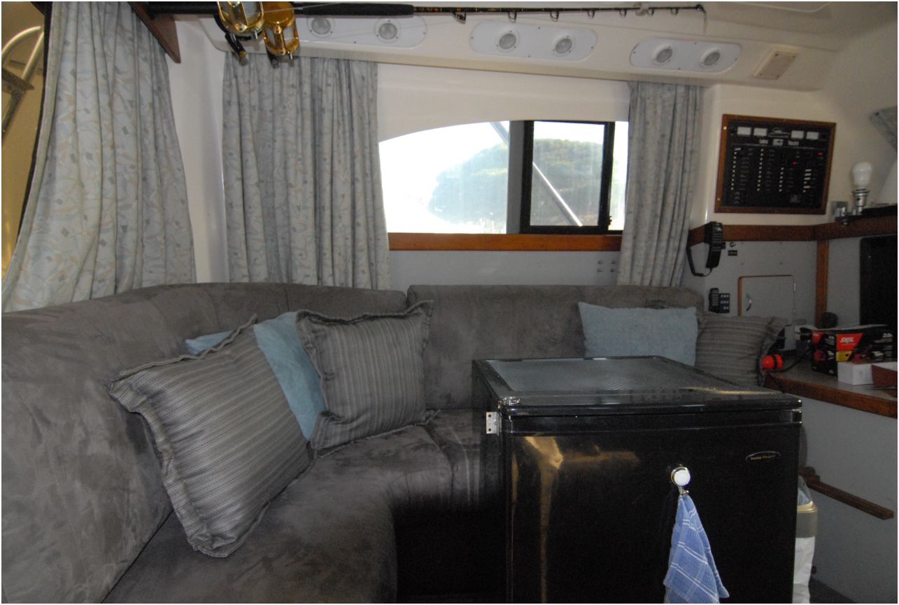Photo of boat salon Before Remodel by Builders Express USA